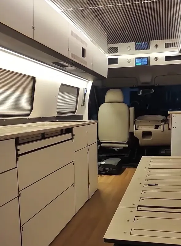 Lightweight van galley cabinet storage